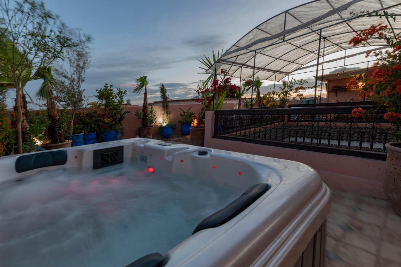 Riad Dar Merzouga Hammam & Jacuzzi มาร์ราเกช ภายนอก รูปภาพ